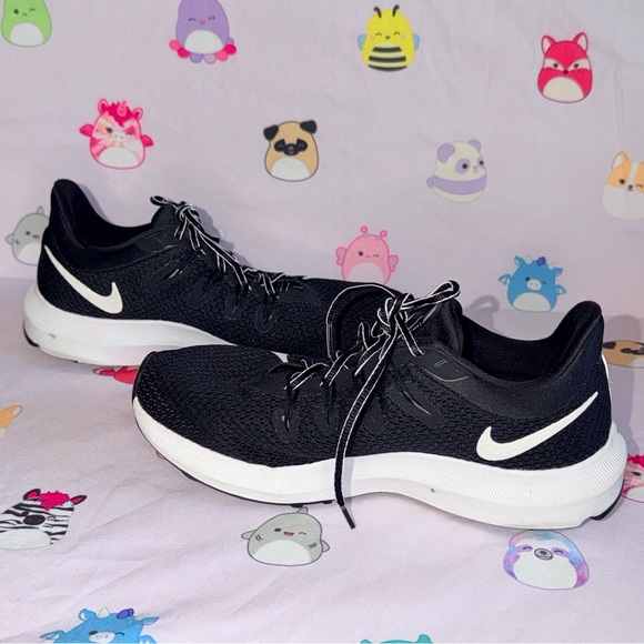 Nike Running Shoes - Black and White - Women's Size 6.5 US - Picture 3 of 7